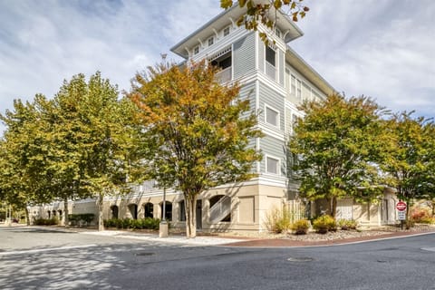 Sunset Island 2 Hidden Cove Way, Unit 2D Exterior