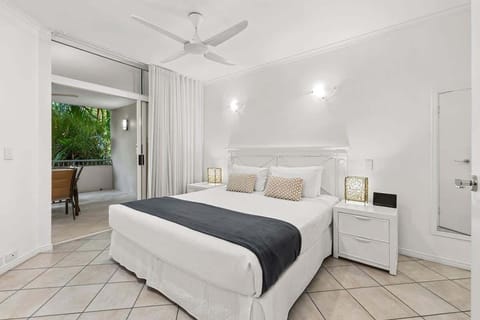 The light & bright master bedroom (king bed).