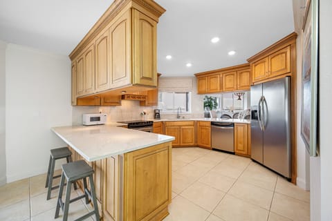 Beautifully updated gourmet kitchen