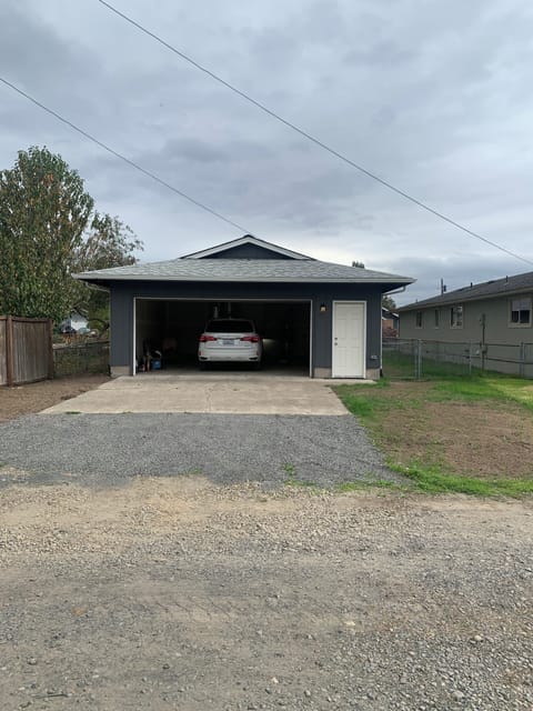 Exterior - Garage