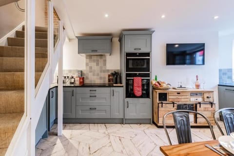 Villa Otto, Cromer - Host & Stay