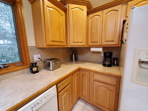Kitchen with plenty of gadgets!