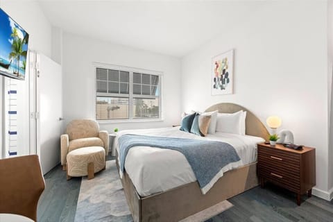 Miami Miami Beach Junior King Studio Bedroom