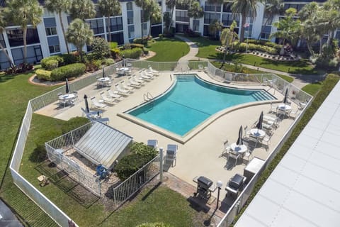 Heated Pool with Plenty of Loungers, Tables, Chairs and Grills.