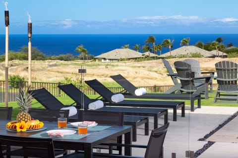 Welcome to Hale Kailani where Amaui Villas guests have access to the exclusive Hapuna Park - Large lap pool, loungers, modern fitness and 150 foot water slide.