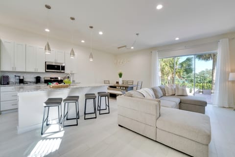 Kissimmee Vacation Rental | 5BR | 5.5BA | 2,100 Sq Ft | 1 Step Required