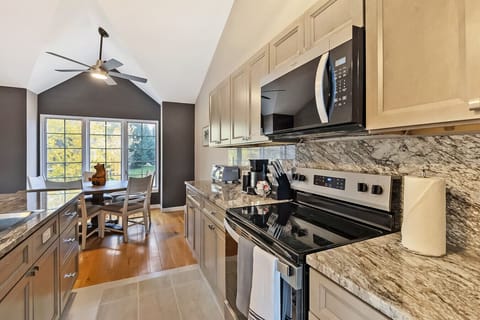 Oven, Stove, Microwave, Dish Washer