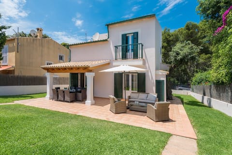 Holiday Home Exterior [summer]