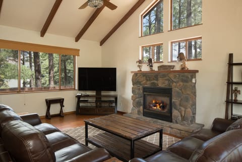 Welcome to Burning Tree Lodge by PORTER—your gateway to comfort, nature, and adventure!