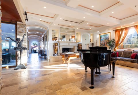 Entertaining Room