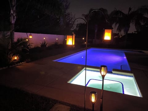 5 ft deep jacuzzi seats 10+