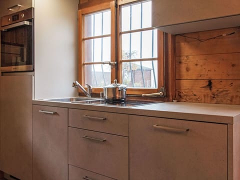 Brown, Cabinetry, Countertop, Kitchen Sink, Property, Furniture, Building, Tap, Window, Sink