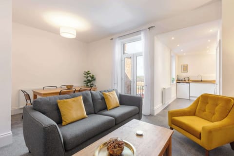 North View, South Shields - Host & Stay