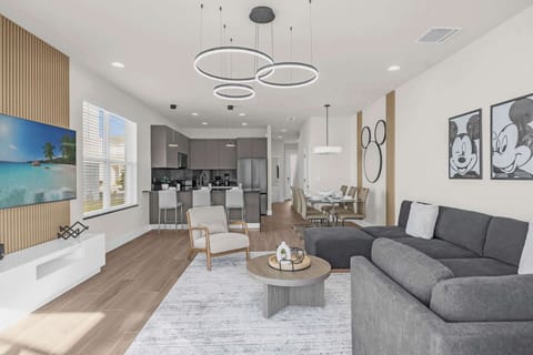 Beautiful Open-Concept Design
