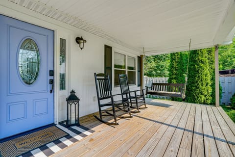 Front porch with more sitting options!