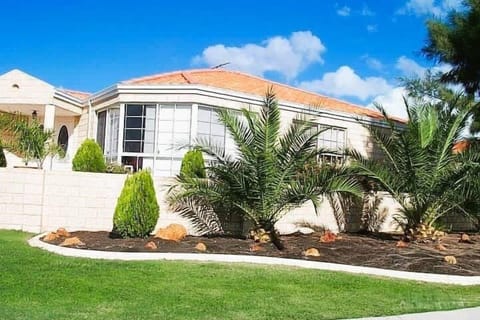 Welcome to your charming retreat! This inviting home boasts lovely curb appeal and a warm welcome for your stay.