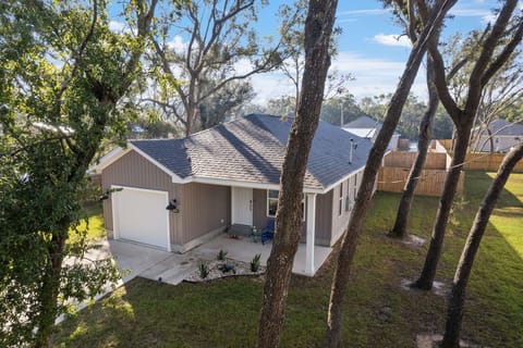 Welcome to the highly rated Perdido Dreams by the Bay!