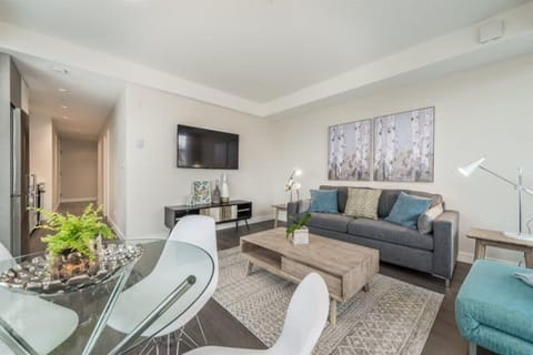 Modern comforts and stylish decor