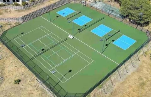Tennis and Pickleball Courts

