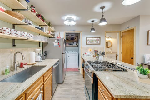 Kitchen | 1st Floor | Cooking & Baking Basics | Spices