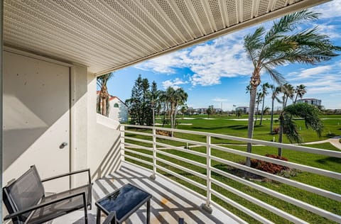 4-web-or-mls-Balcony 1