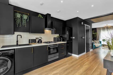 Our kitchen has everything you'd expect in a family home including microwave, kettle & toaster. We provide complimentary teas & coffee