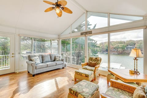 Osage Beach Vacation Rental | 4BR | 3BA | 2,700 Sq Ft | 2 Steps to Enter