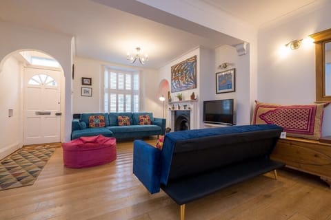Over Arches, Brighton and Hove - Host & Stay