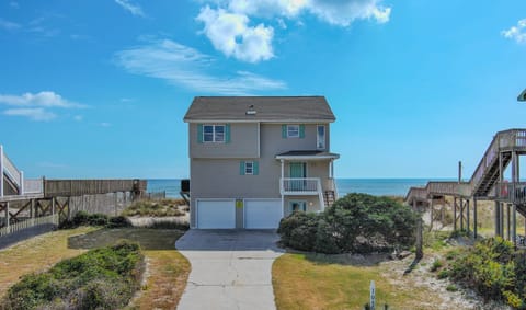 1050 New River Inlet Rd (Footprints In The Sand [Int Ext Aerials Desc]) - watermarked-41