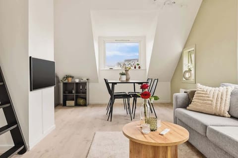 Det perfekte stedet å slappe av etter en lang dag med utforskning eller en regnfull Bergensdag. Med smart-TV med alle dine favoritt streamingtjenester.