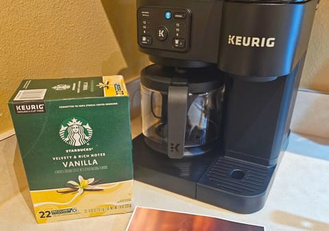 coffee-machine-keurig-kitchen