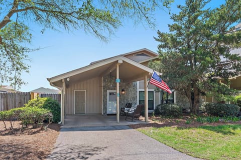 Seascape Tennis Villas 55B