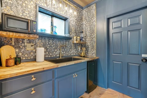 Studio | Kitchenette | Cooking Basics | 2-Burner Cooktop