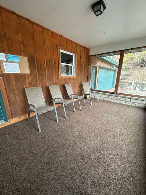 More seating on the porch