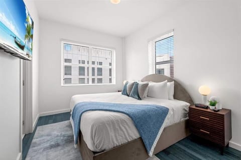 Miami Miami Beach Studio King Bedroom