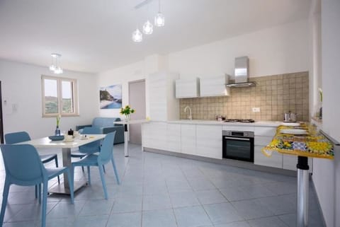 zona pranzo molto spaziosa