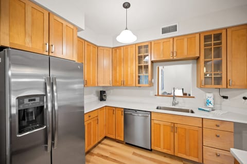 Fully equipped kitchen