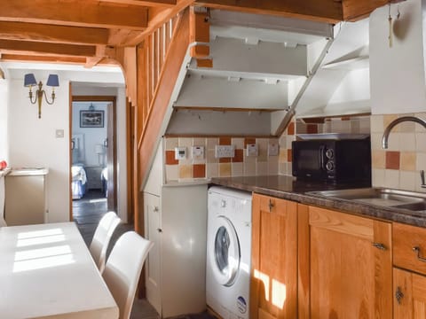 Kitchen/diner | Harbour Studio, Polperro