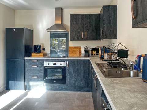 Kitchen | Oakmere Apartment, Chinley