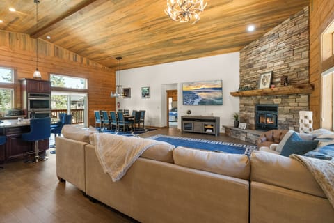 Massive great room, tastefully decorated with high end finishes.    