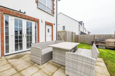 2a99de82-0559-414e-8e35-776c9212e42b