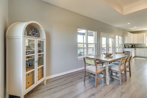 Dining Room | 2nd Floor | Dishware & Flatware