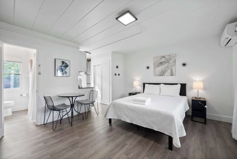 Welcome to Chic City Retreat 93I!