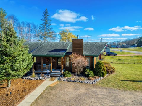 Welcome to T&J Northwoods Cabin!