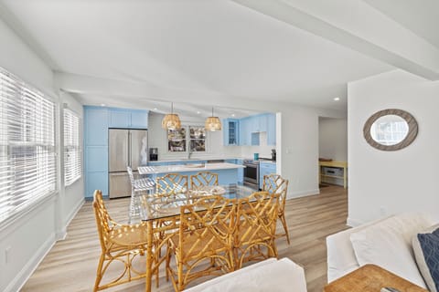 b4f3701a-6773-4ff4-8ac9-500b38b9f4cc