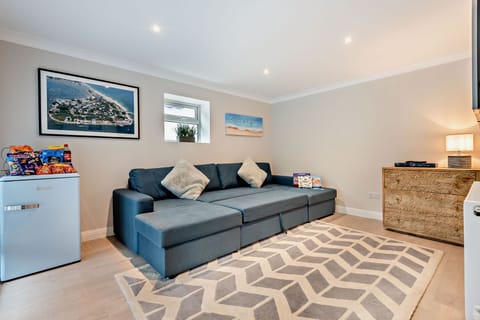 a05ce3cf-6d07-4431-bcd3-bb1b8e04983a