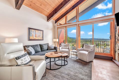 Expansive windows, plentiful natural light