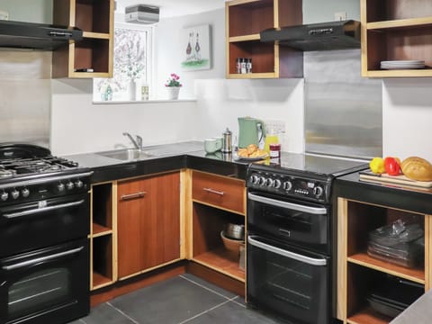 Kitchen | Rhiw Farmhouse, Rowen, near Conwy