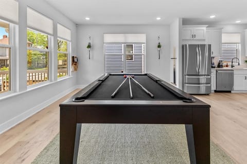 Pool table
