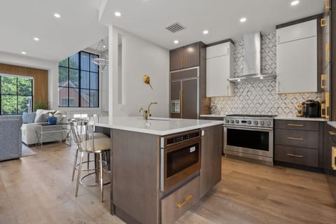 Wonderful kitchen with high-end stainless appliances